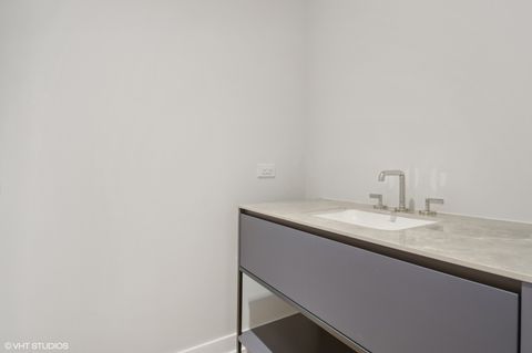 Tiny photo for 14 W Superior Street #5401, Chicago, IL 60654 (MLS # 12615641)