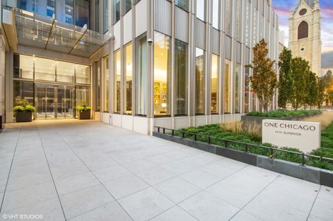 Tiny photo for 14 W Superior Street #5401, Chicago, IL 60654 (MLS # 12615641)