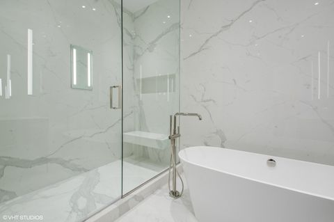 Tiny photo for 14 W Superior Street #5401, Chicago, IL 60654 (MLS # 12615641)