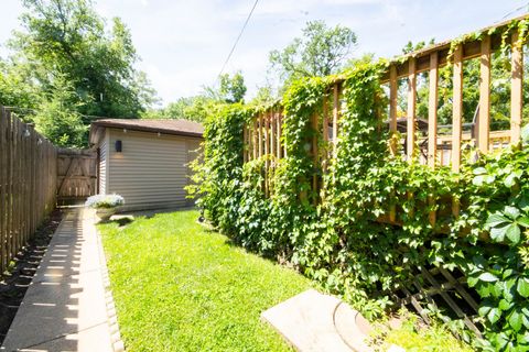 Tiny photo for 8213 Lake Street, River Forest, IL 60305 (MLS # 12504740)