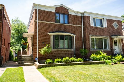 Tiny photo for 8213 Lake Street, River Forest, IL 60305 (MLS # 12504740)