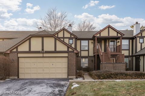 Photo of 378 Sandhurst Circle #7, Glen Ellyn, IL 60137 (MLS # 12528494)