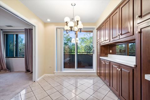 Tiny photo for 6400 N Cicero Avenue #410, Lincolnwood, IL 60712 (MLS # 12458006)