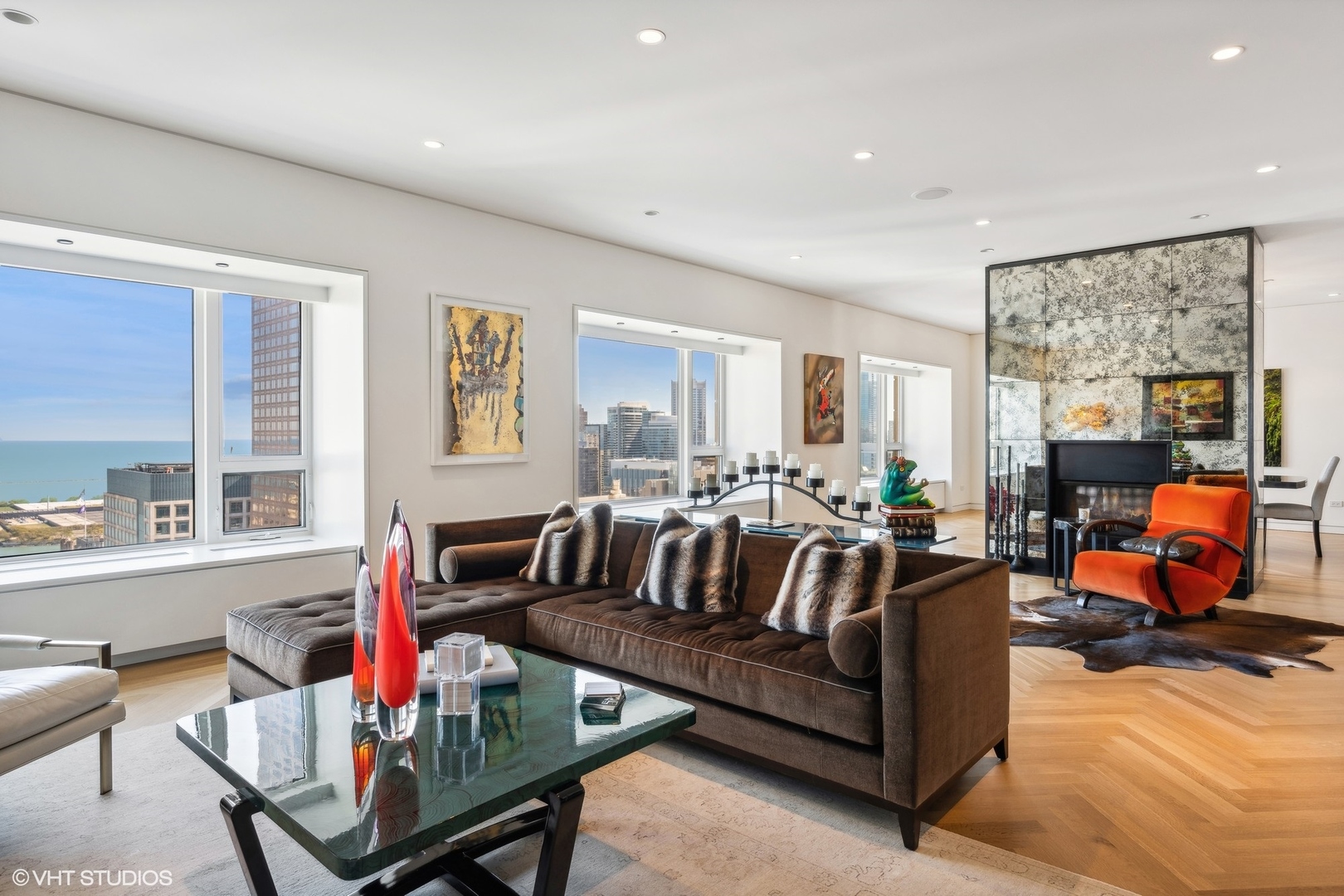 800 N Michigan Avenue 4001