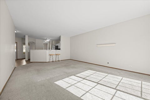 Tiny photo for 413 Cascade Lane #413, Oswego, IL 60543 (MLS # 12753217)