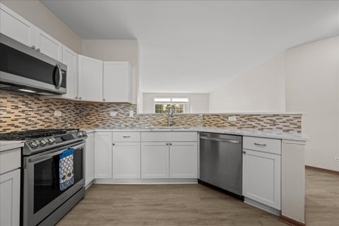 Tiny photo for 413 Cascade Lane #413, Oswego, IL 60543 (MLS # 12753217)