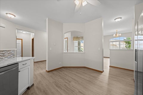 Tiny photo for 413 Cascade Lane #413, Oswego, IL 60543 (MLS # 12753217)