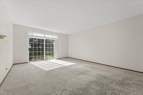Tiny photo for 413 Cascade Lane #413, Oswego, IL 60543 (MLS # 12753217)