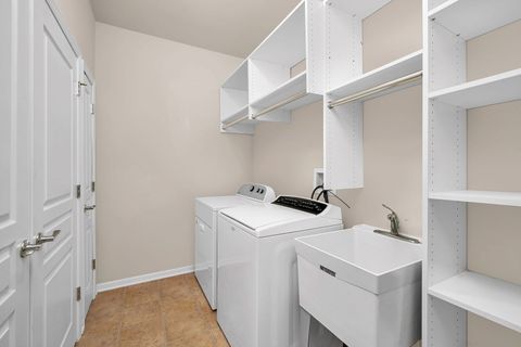 Tiny photo for 717 Pleasant Drive, Shorewood, IL 60404 (MLS # 12566562)