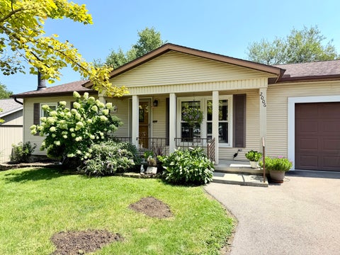 Photo of 2006 Juniper Lane, Bloomington, IL 61701 (MLS # 12738476)