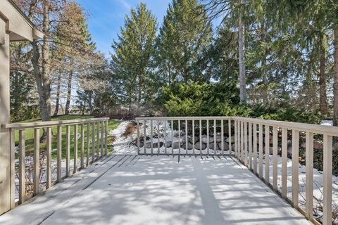 Tiny photo for 59 Cedar Ridge, Lake Barrington, IL 60010 (MLS # 12591173)