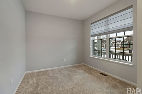 Tiny photo for 1058 Honey Locust Drive, Crystal Lake, IL 60012 (MLS # 12548752)