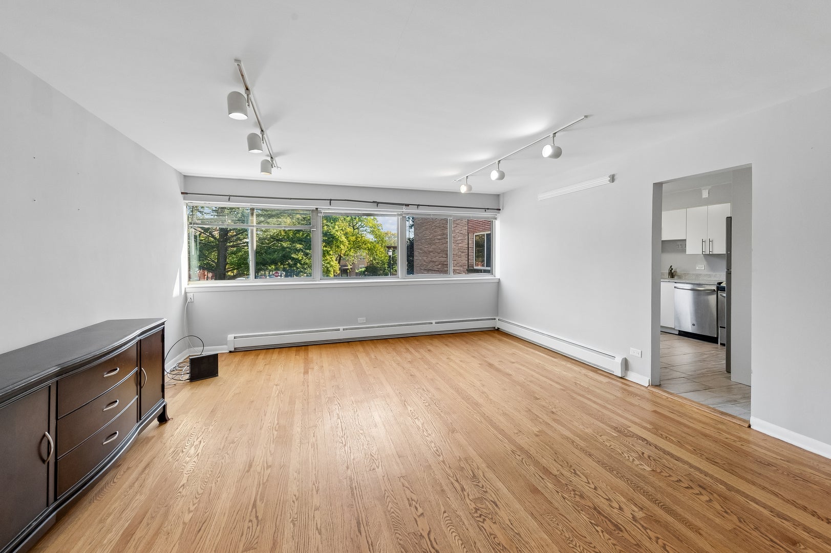 200 Ridge Avenue 1A