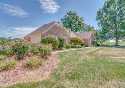 Tiny photo for 17046 N Tolle Lane, Mt Vernon, IL 62864 (MLS # 12773440)