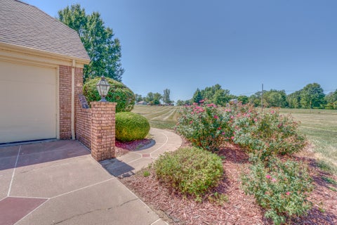Tiny photo for 17046 N Tolle Lane, Mt Vernon, IL 62864 (MLS # 12773440)