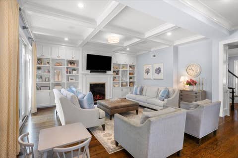 Tiny photo for 1482 Edgewood Lane, Winnetka, IL 60093 (MLS # 12640779)