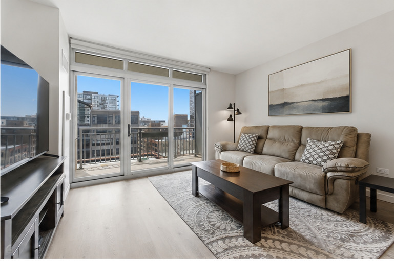 125 S Jefferson Street 1308