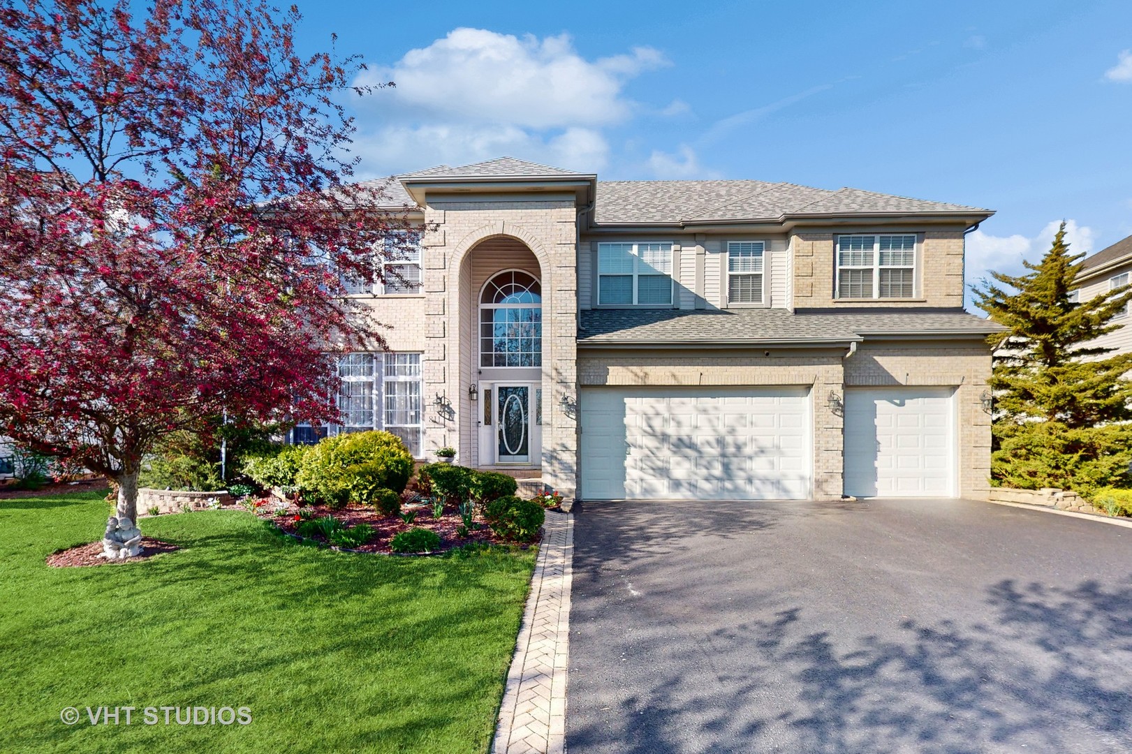 811 Commons Road