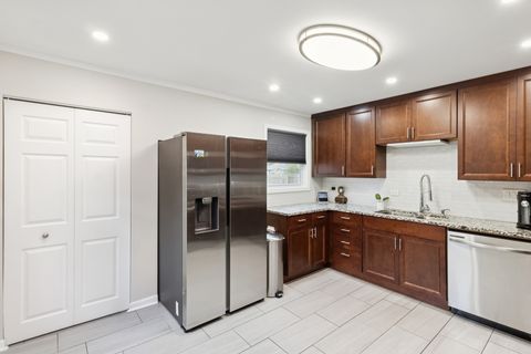 Tiny photo for 3100 Swallow Lane, Rolling Meadows, IL 60008 (MLS # 12491074)