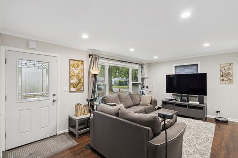 Tiny photo for 3100 Swallow Lane, Rolling Meadows, IL 60008 (MLS # 12491074)