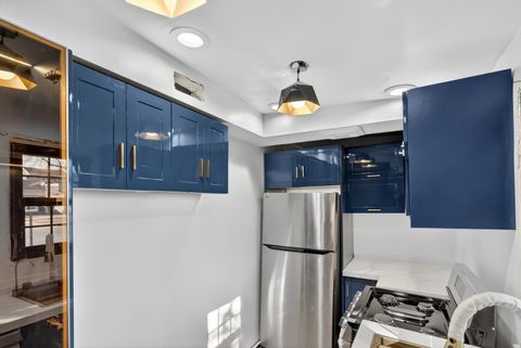 Tiny photo for 1836 Hartrey Avenue, Evanston, IL 60201 (MLS # 12569304)