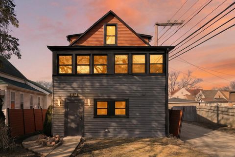 Photo of 1836 Hartrey Avenue, Evanston, IL 60201 (MLS # 12569304)