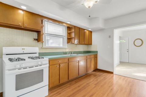 Tiny photo for 10528 S Lawndale Avenue, Chicago, IL 60655 (MLS # 12489597)