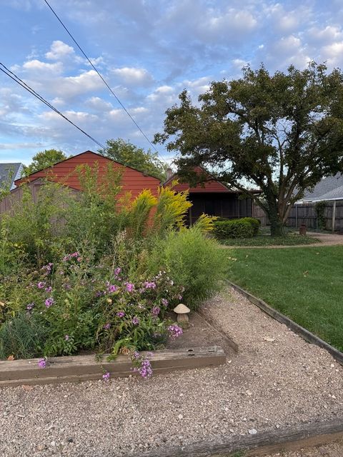 Tiny photo for 426 S Adeline Avenue, Addison, IL 60101 (MLS # 12477189)