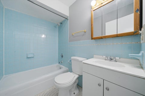 Tiny photo for 7320 N Rogers Avenue #210, Chicago, IL 60626 (MLS # 12739640)