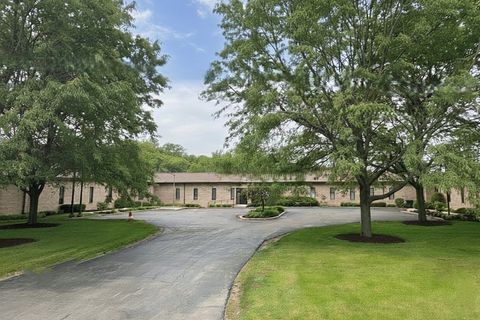 850 W Bartlett Road Bartlett IL 60103