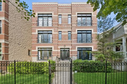 Photo of 3827 N Greenview Avenue #2S, Chicago, IL 60613 (MLS # 12652161)