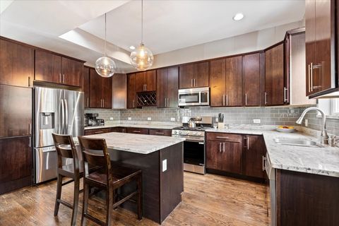 Tiny photo for 5101 N AVERS Avenue, Chicago, IL 60625 (MLS # 12630242)