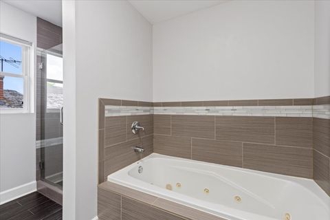 Tiny photo for 5101 N AVERS Avenue, Chicago, IL 60625 (MLS # 12630242)