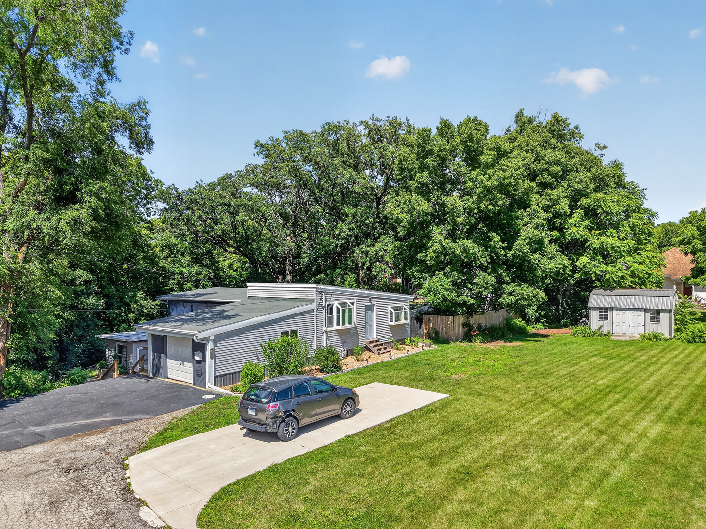 300 Adams Street - Photo 4