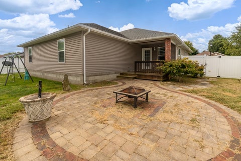 Tiny photo for 1505 Dew Drop Drive, Marion, IL 62959 (MLS # 12769778)