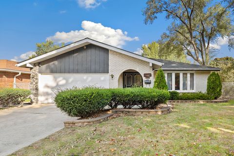 Photo of 4308 W 91st Place, Oak Lawn, IL 60453 (MLS # 12500765) Photo of 4308 W 91st Place, Oak Lawn, IL 60453 (MLS # 12500765)
