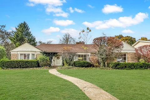 A home in Park Ridge