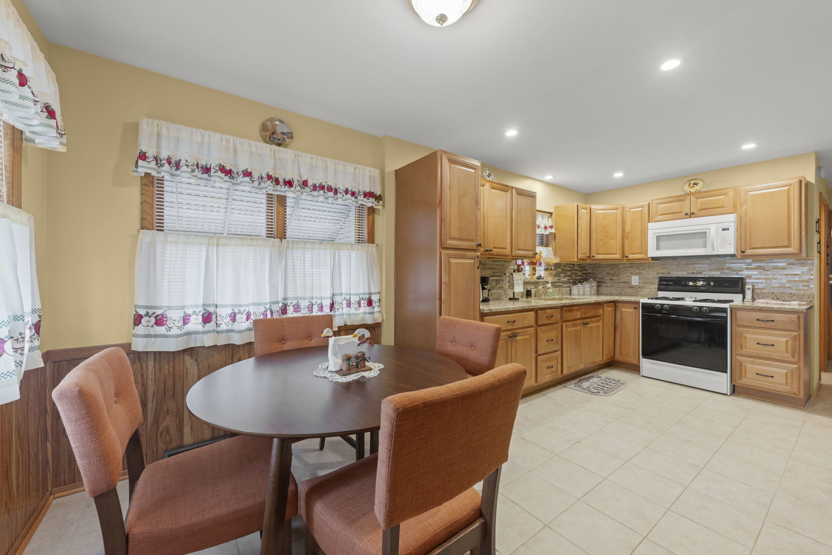 5055 S Kilbourn Avenue