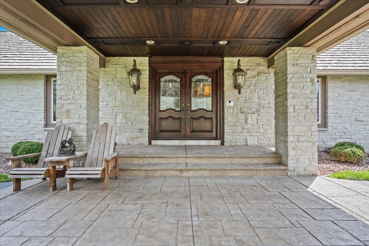 38W605 Silver Glen Road