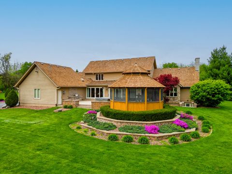 A home in St. Charles