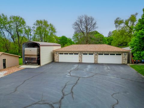 A home in St. Charles