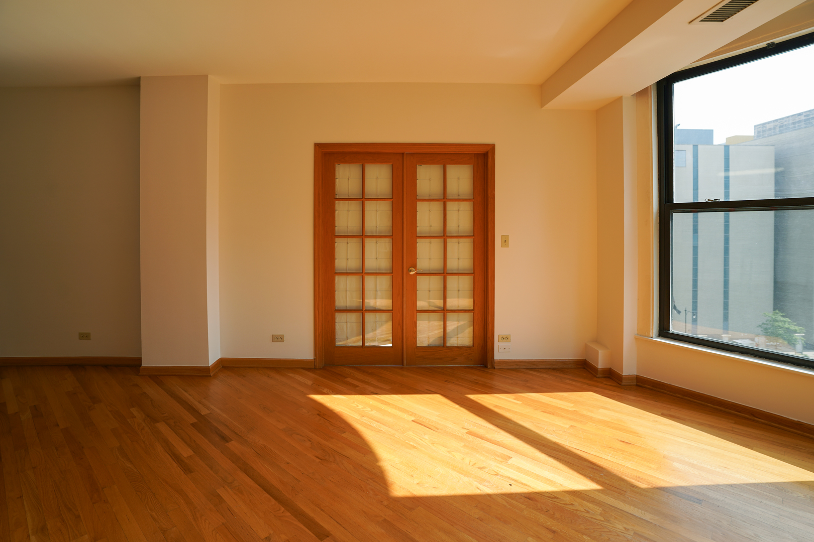 431 S Dearborn Street 806