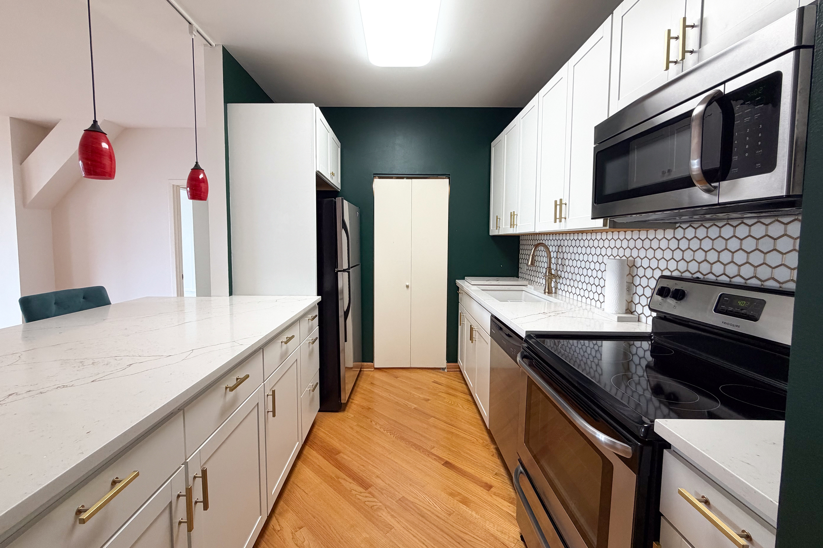 431 S Dearborn Street 806