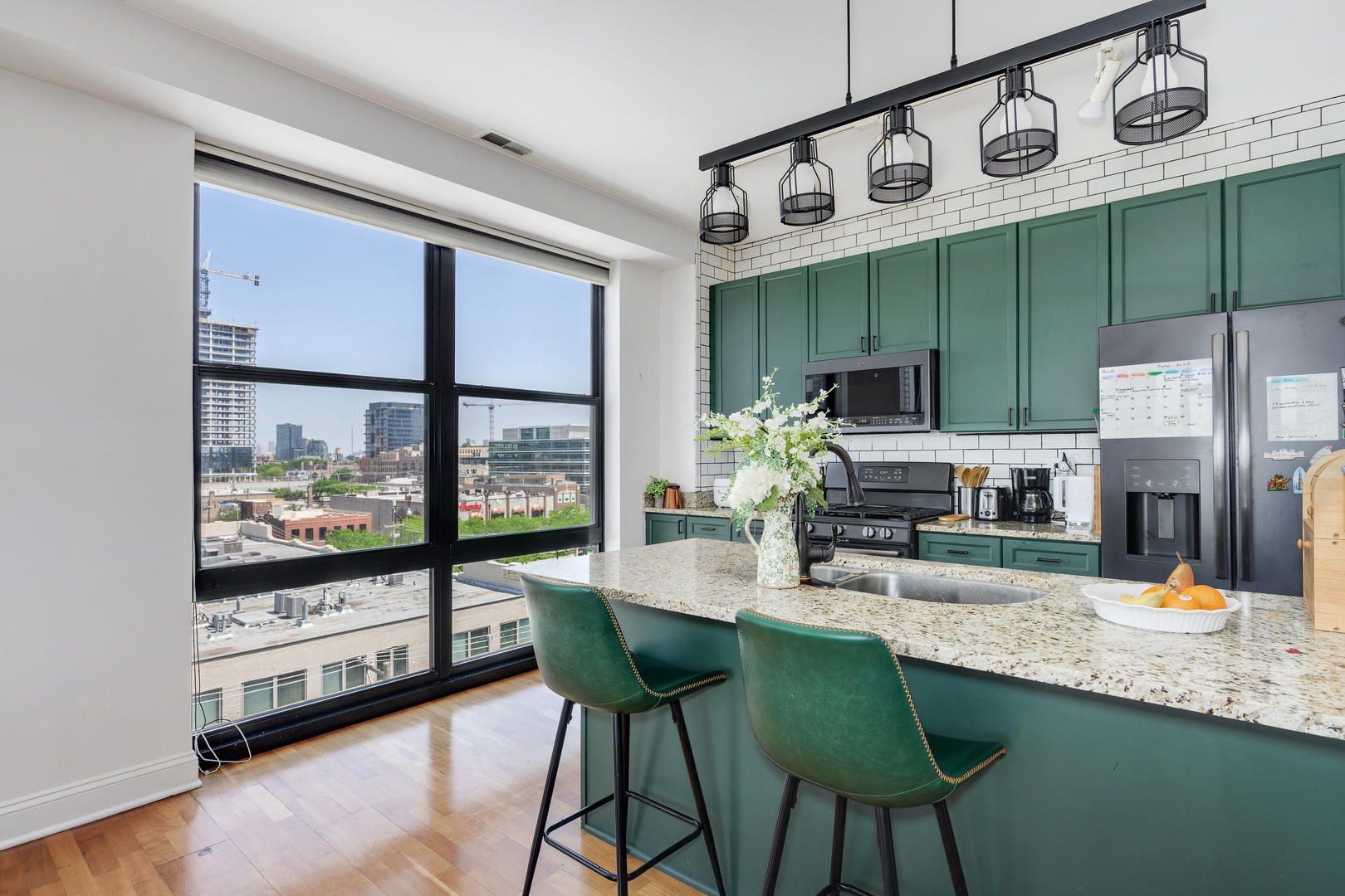 1260 W WASHINGTON Street 608