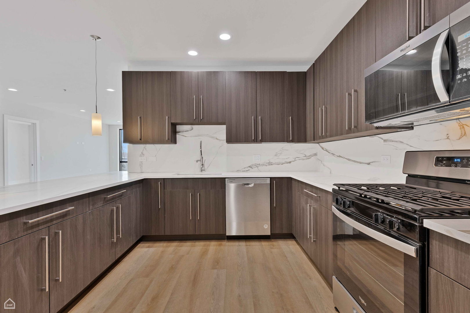 2839 W Belmont Avenue 301