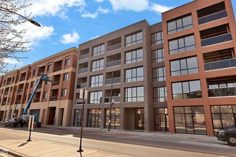 2839 W Belmont Avenue 301 Chicago IL 60618