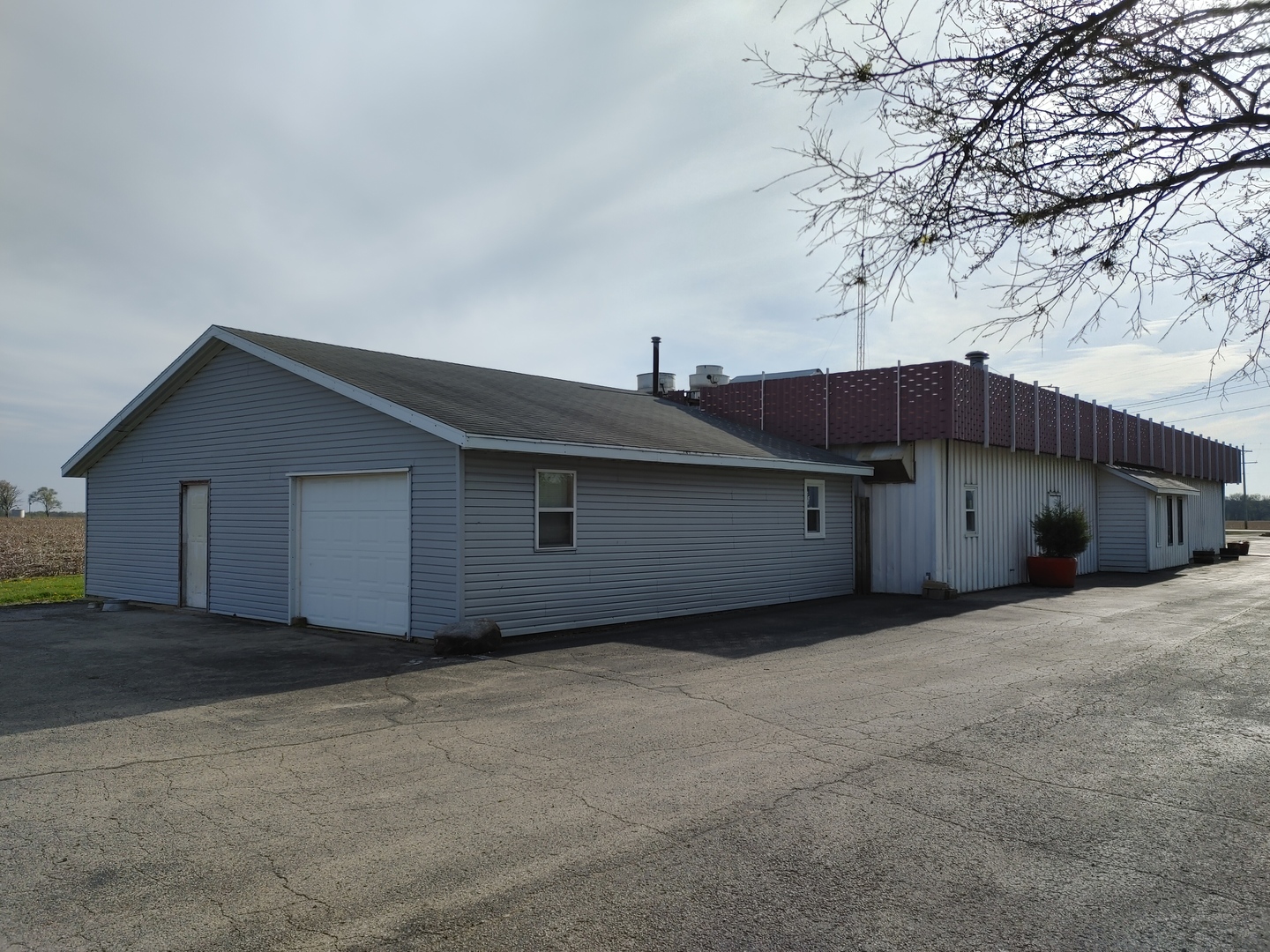 3038 N State Route 71 Highway