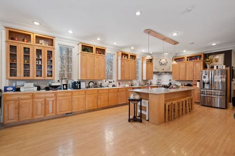 Tiny photo for 28W280 Oak Creek Court, West Chicago, IL 60185 (MLS # 12552542)