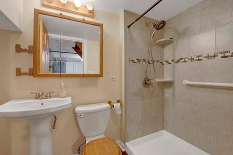 Tiny photo for 2419 W Berenice Avenue, Chicago, IL 60618 (MLS # 12646069)
