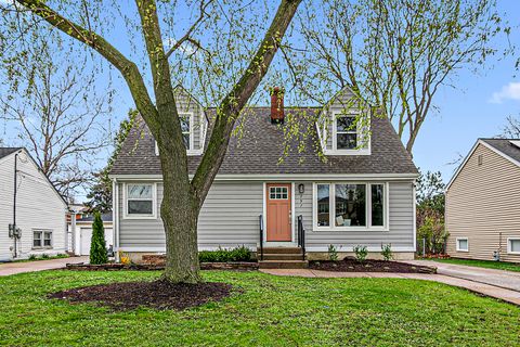 Photo of 797 S Spring Road, Elmhurst, IL 60126 (MLS # 12567173)